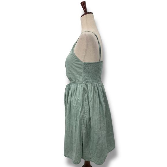 NEW Roxy Evening Glow Crinkle Mini Dress Size Large Smocked Cut Out Fit & Flare - Picture 5 of 9